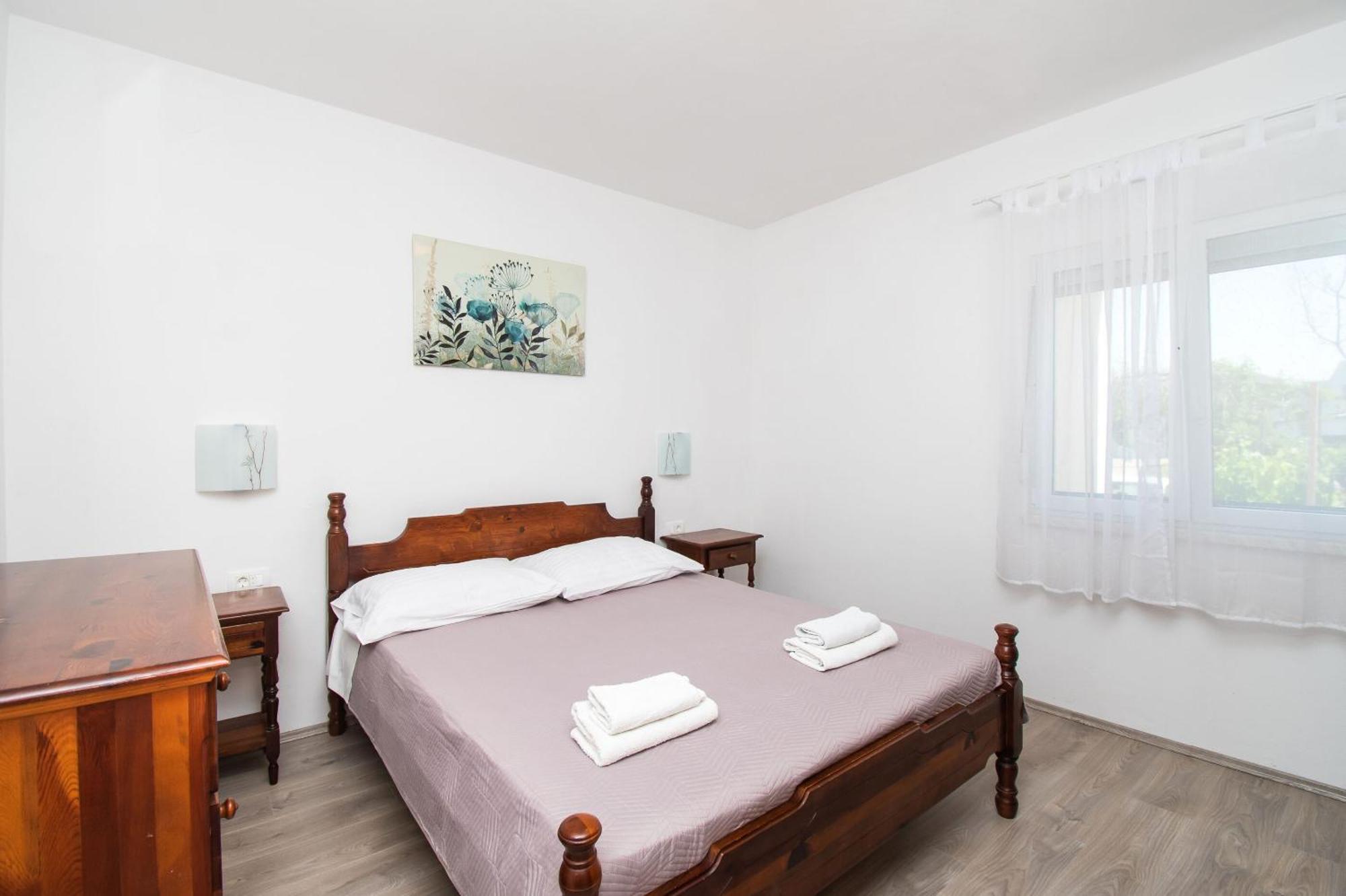 Apartments Kani Нин Екстериор снимка